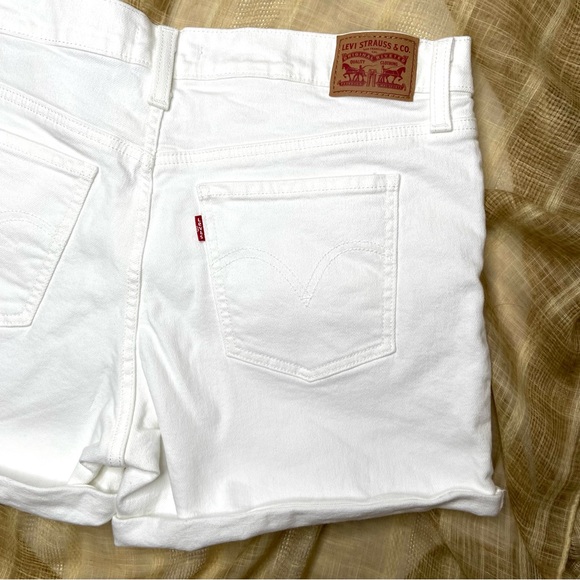 LEVI’S White Distressed Denim Mid Length Shorts - Picture 12 of 13